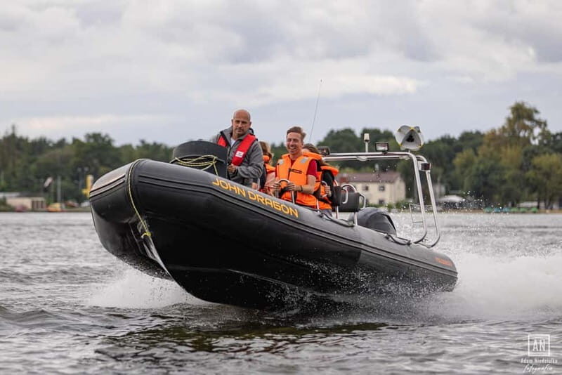 Warsaw: Explore the Vistula on Its Longest Speedboat Route - Practical Gear and Comfort Notes