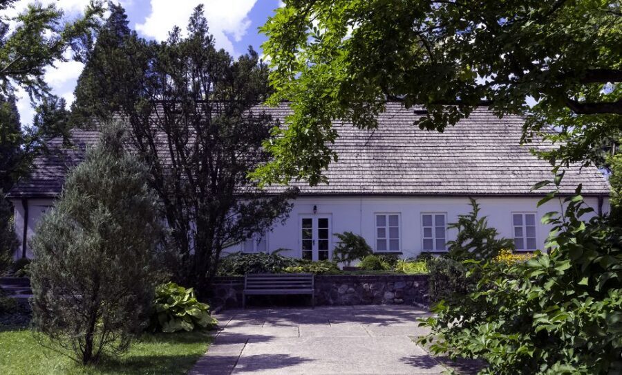 Warsaw: Half-Day Private Chopin Tour to Zelazowa Wola - From your hotel: why the transport is part of the value