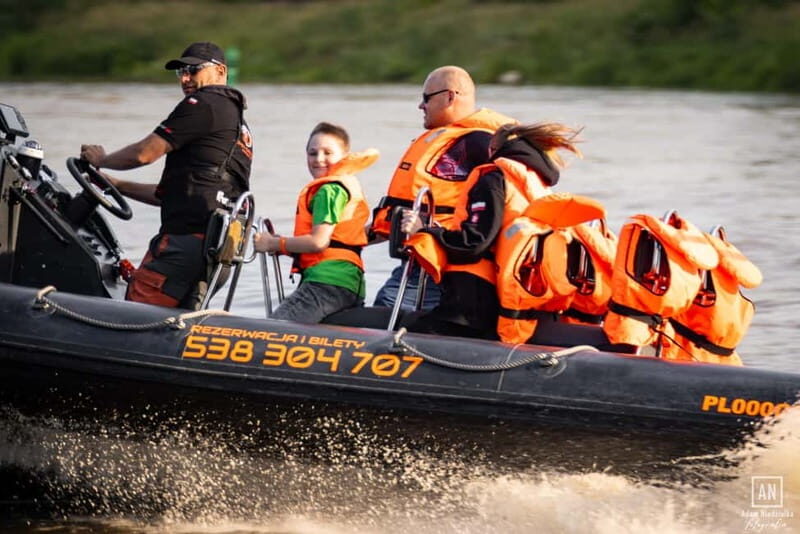 Warsaw: High-Speed Vistula River RIB Boat Adventure - Getting to the meeting point without a sign