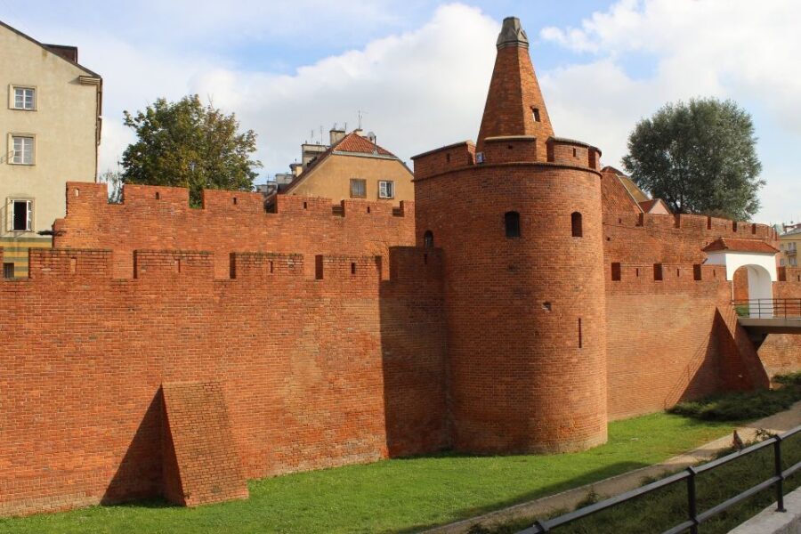 Warsaw Highlights of Old & New Town Private Guided Tour - Why Warsaw’s Old and New Town works best on foot