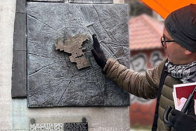 Warsaw in World War 2 Walking Tour - Warsaw Ghetto: the wall memorial and daily life under confinement