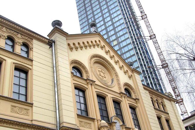 Warsaw Jewish Ghetto: private tour by retro car with hotel pickup - Monuments for uprising heroes, then POLIN’s outside-only moment