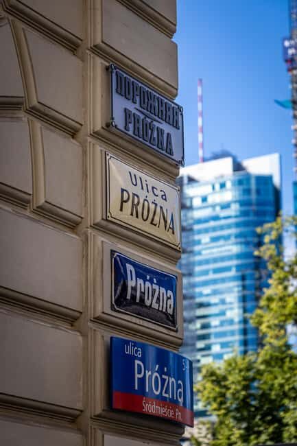 Warsaw: Jewish History Guided Walking Tour in English - Chłodna Street: When a Bridge Tells You About Boundaries
