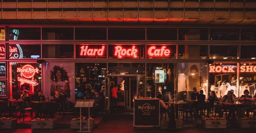 Warsaw: Lunch or dinner at Hard Rock Cafe with Skip-the-Line - The fixed 2-course menu: how it feels when you’re hungry and indecisive