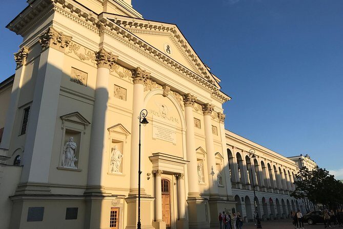 Warsaw Must-See Local City Tour with Antek and Tomek - Sigismund’s Column to Castle Square: start in the center of the story