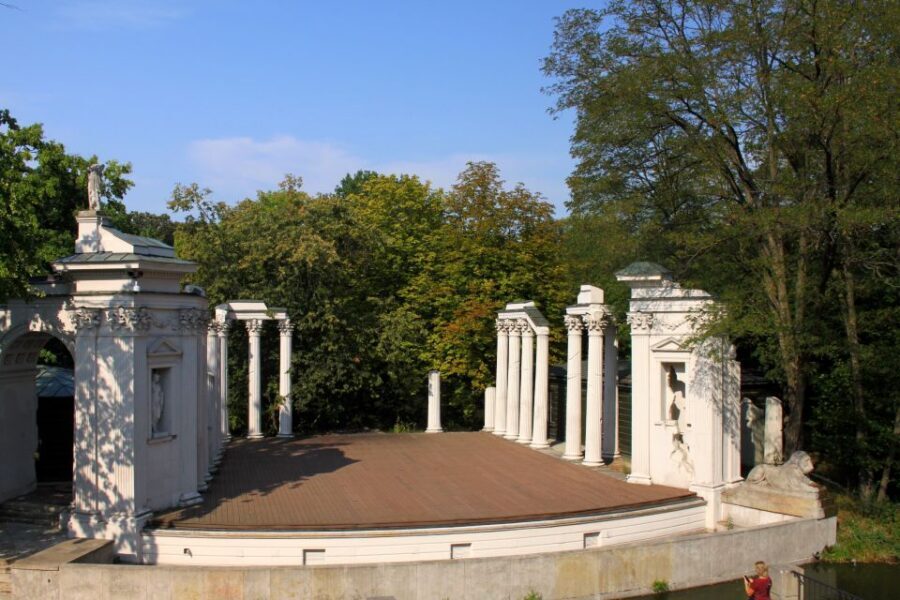 Warsaw Must-Sees: 4-Hour Private Tour by Retro Fiat - Comfort, Noise, and the Real World of a 1980s Car