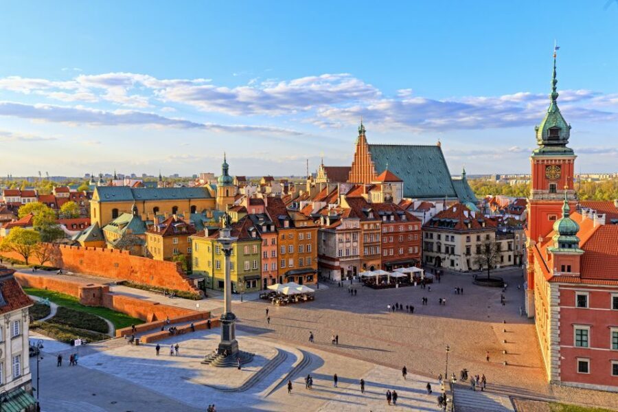 Warsaw Must-Sees: 4-Hour Private Tour by Retro Fiat - Praga District Stops: Bars, Cafés, Street-Art Energy