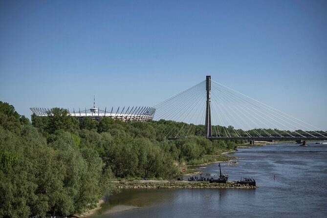 Warsaw Nature and Urban Highlights Bike Tour - Łazienki Park ride to Port Czerniakowski: safety, then a local break