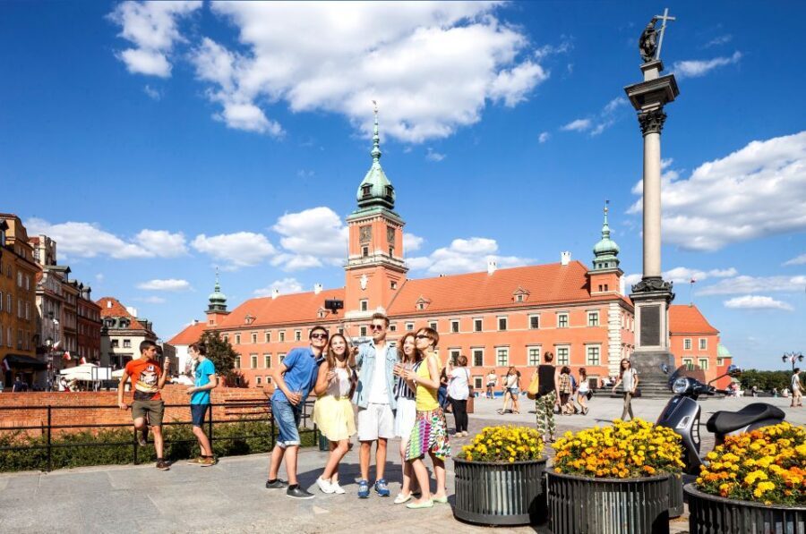 Warsaw: Old and New Town Private Walking Tour - Finishing with the Royal Route: Presidential Palace and Warsaw University