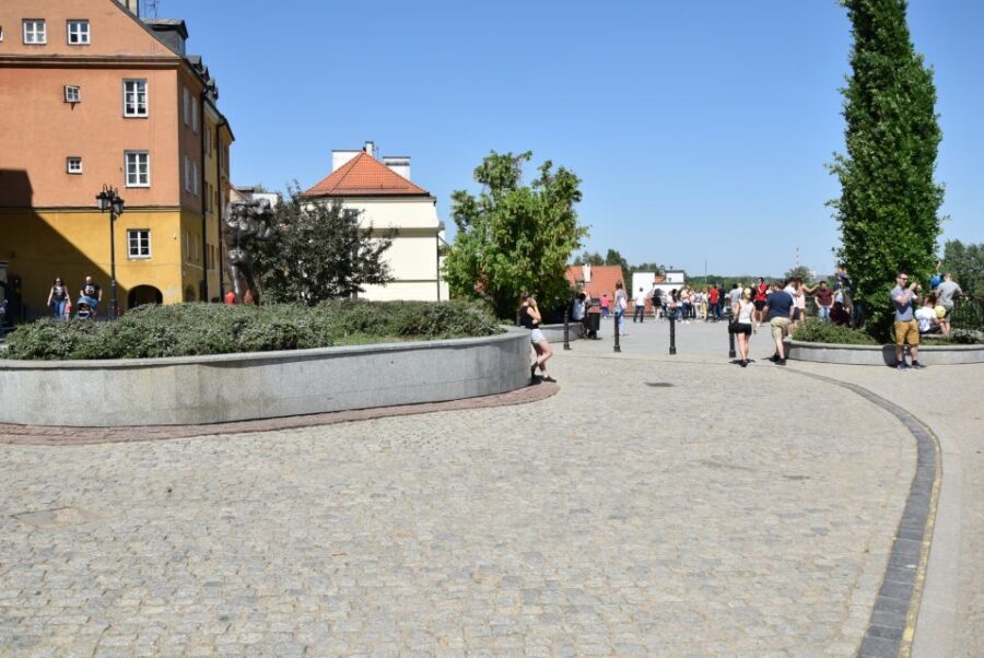 Warsaw: Old Town Guided Walking Tour - Ghetto Wall Boundary Markers and Jewish Uprising Context