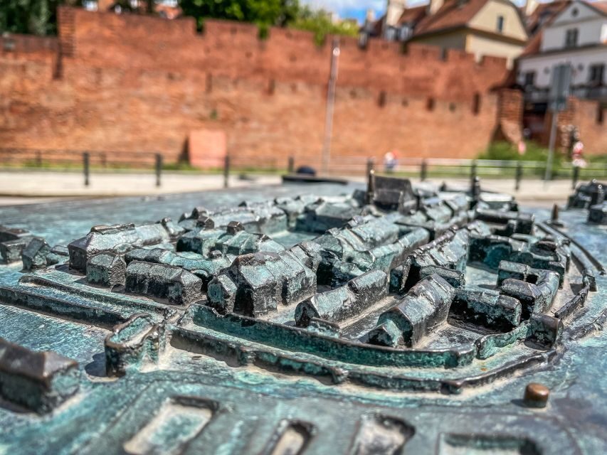 Warsaw: Old Town Highlights Walking Tour in English - Price and value: what $26 buys you in real terms