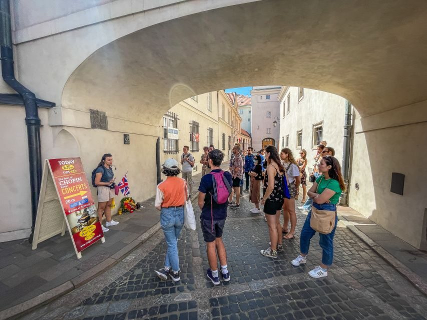 Warsaw: Old Town Highlights Walking Tour in English - Starting at Nicolaus Copernicus Monument: meeting point and smart prep