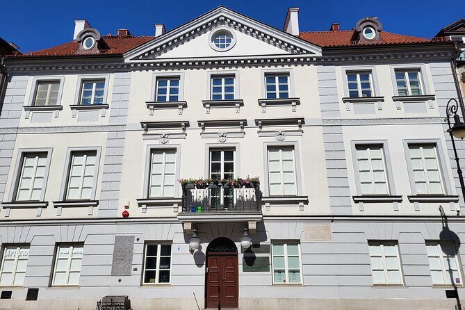Warsaw Old Town (UNESCO area): Facts & Legends | small groups - Archcathedral Basilica of St. John the Baptist: the oldest Warsaw church stop