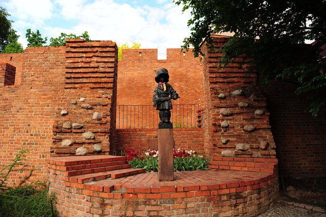 Warsaw Old Town with Royal Castle + Royal Route: PRIVATE TOUR /inc. Pick-up/ - The Royal Route walk: understanding how Warsaw links its royal sites