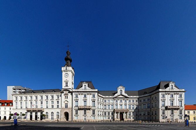 Warsaw Old Town with Royal Castle + Royal Route: PRIVATE TOUR /inc. Pick-up/ - Price and value: what $107.25 per person buys you