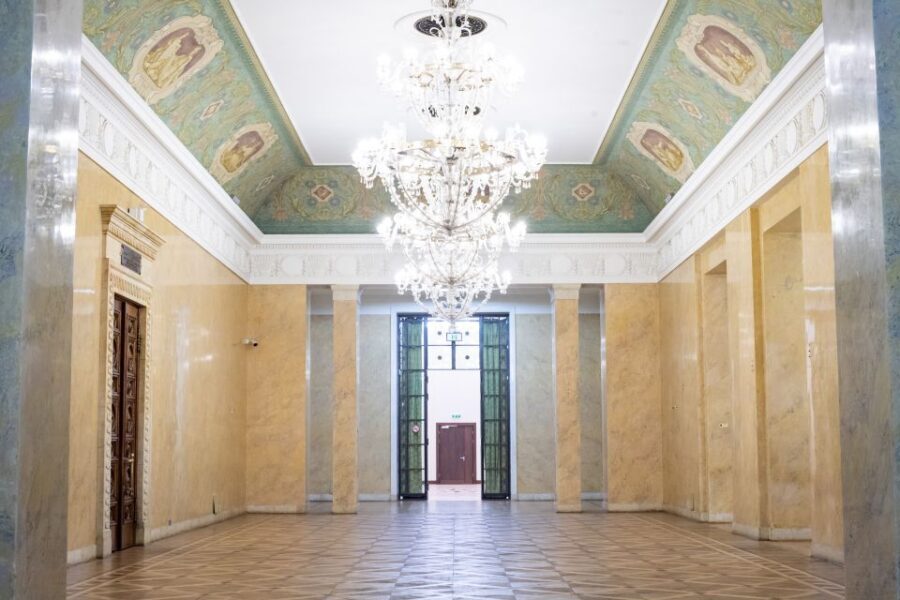 Warsaw: Palace of Culture and Science Tour with Terrace - Warsaw’s Palace Tour That Hits the Big Moments Fast