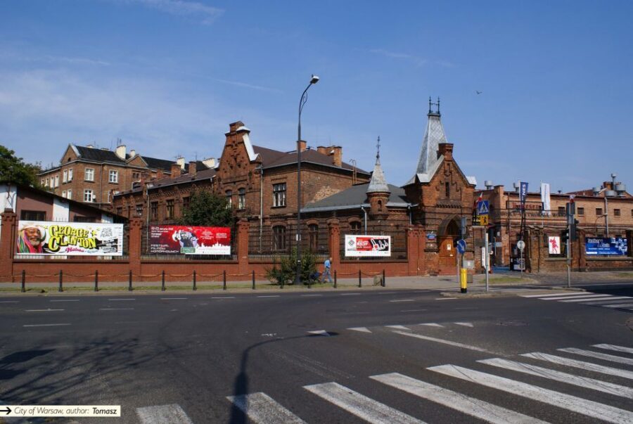 Warsaw: Praga District Tour with Vodka Museum and Tasting - Key highlights you’ll remember