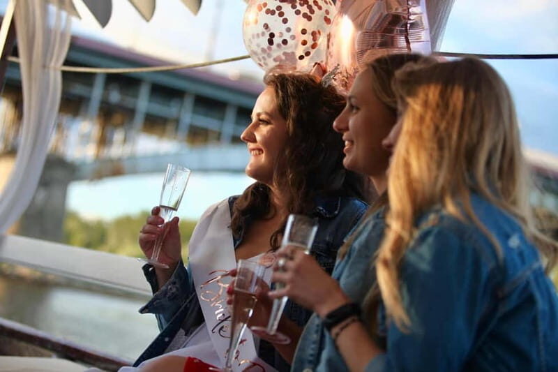 Warsaw: Private Gondola Cruise for Special Occasions - Route highlights: the stops that create a real “Warsaw from the river” story