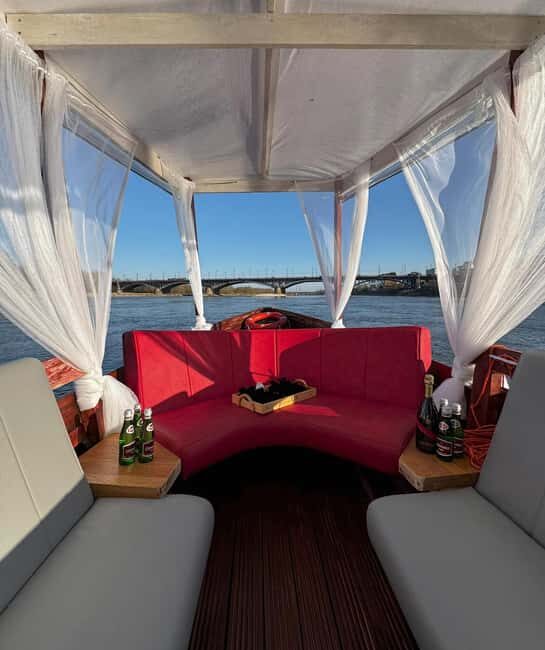 Warsaw: Private Gondola Cruise for Special Occasions - Personalization options (and how to decide what’s worth paying for)