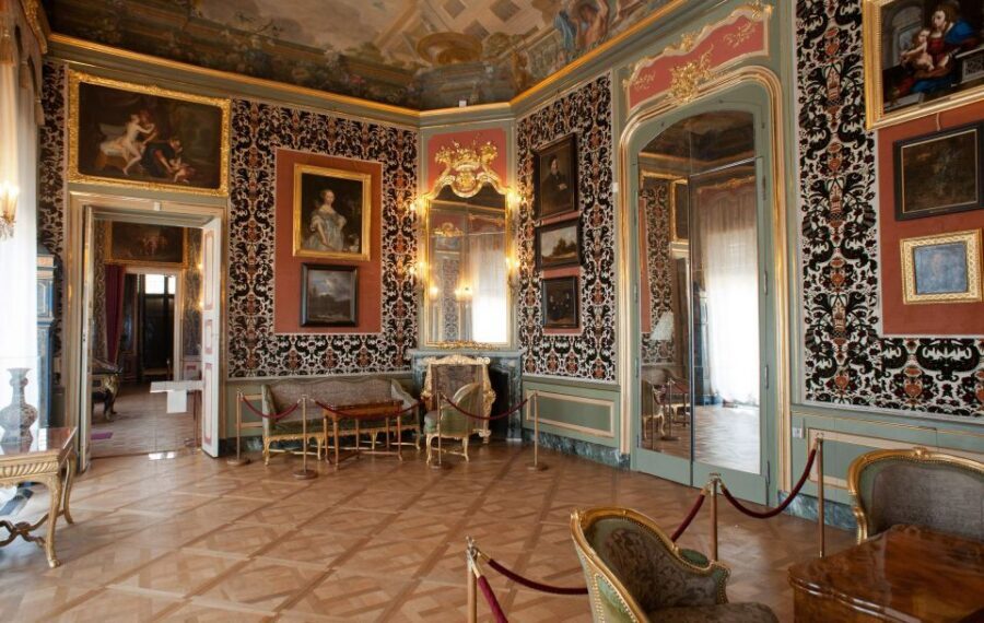 Warsaw Private Wilanow Palace & Garden Tour - Getting inside: how the palace interiors tell Poland’s architectural story