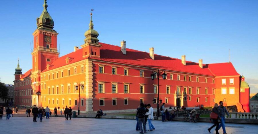 Warsaw: Skip-the-Line Royal Castle Guided Tour - Meeting Under Sigismund’s Column at Plac Zamkowy