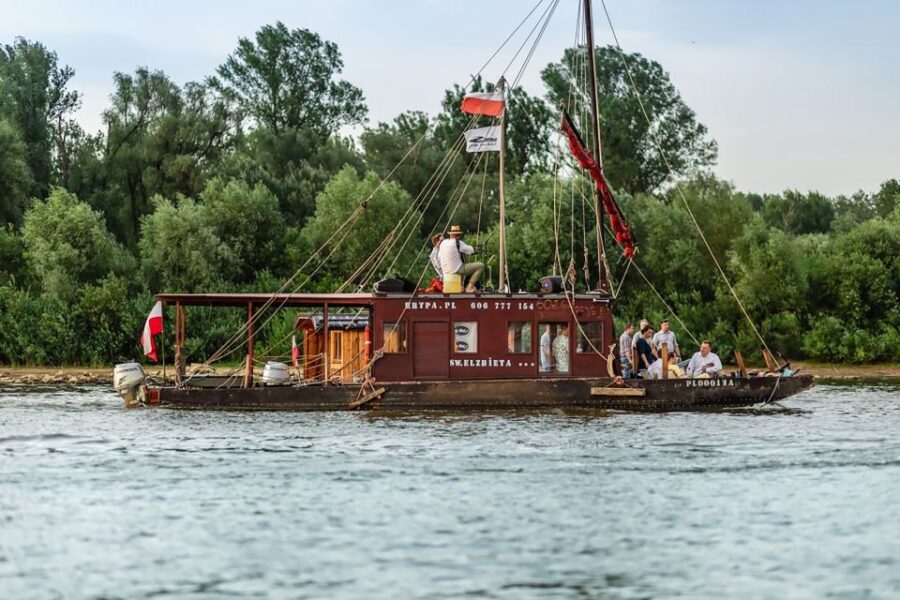 Warsaw: Traditional Galar Cruise on The Vistula River - Who this cruise is best for (and who might want something else)