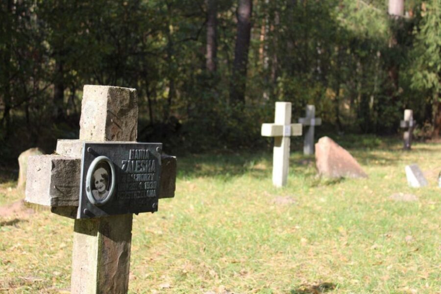 Warsaw: Treblinka Heartbreaking Concentration Camp Tour - Getting From Warsaw to Treblinka Without the Hassle