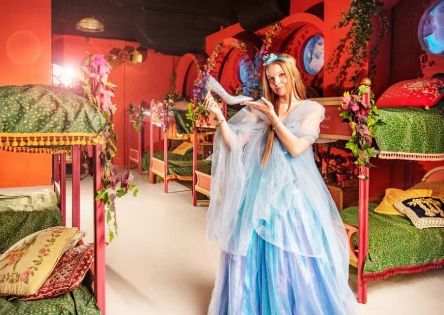 Warsaw: Visit a world of fairy tales and adventures - family - Entering the fairy-tale world at Centrum Praskie Koneser