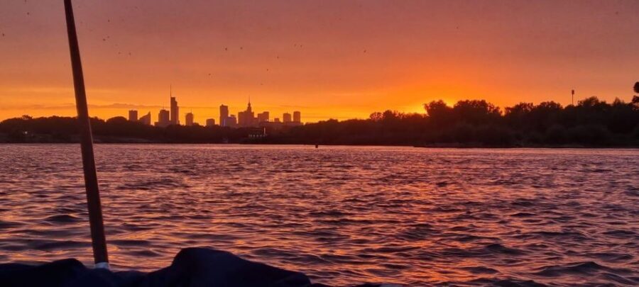Warsaw: Vistula River Sunset Cruise with Welcome Drink - Prosecco Toast and Timing: What the Sunset Part Feels Like
