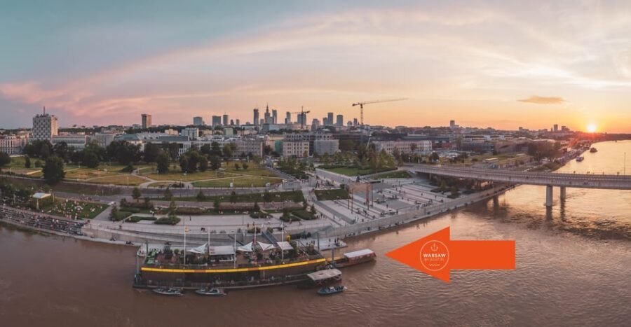 Warsaw: Vistula River Sunset Cruise with Welcome Drink - Return Leg: Stadium Views and the Poniatówka Beach Moment