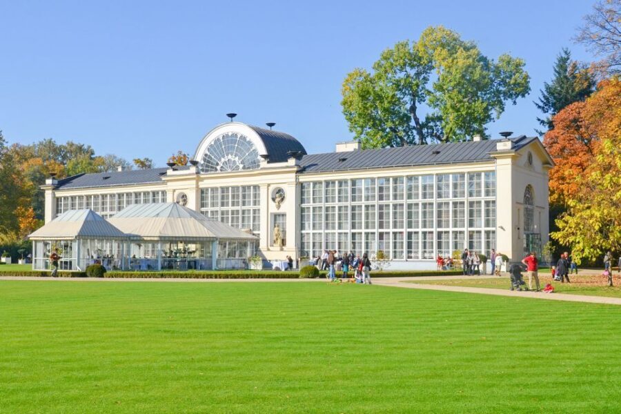 Warsaw: Warsaw Historical Group Tour with Pickup & Drop-Off - A smart way to start in Warsaw (without losing half your day)