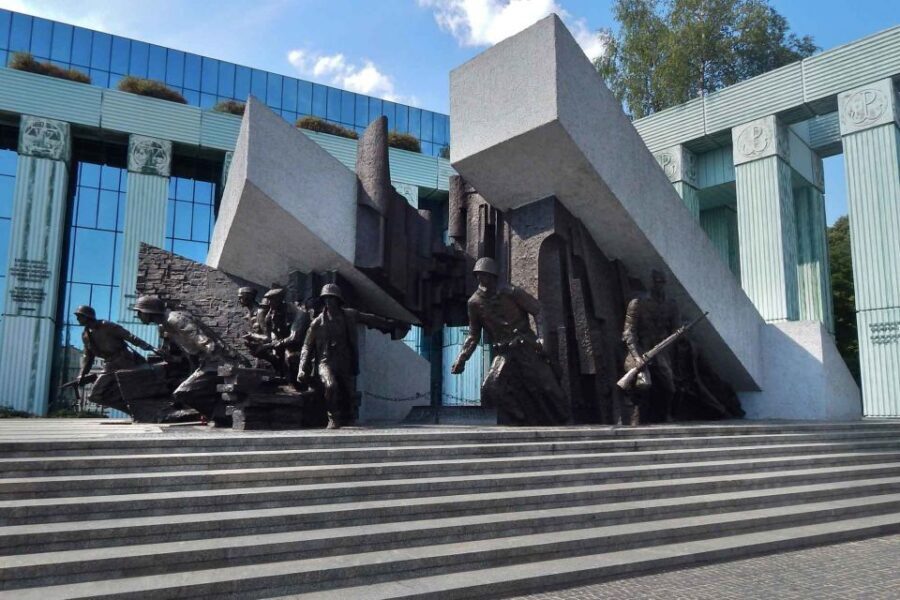 Warsaw: WWII Private Tour by Retro Minibus with Hotel Pickup - Soviet Repression: Deportations to Siberia and Katyń