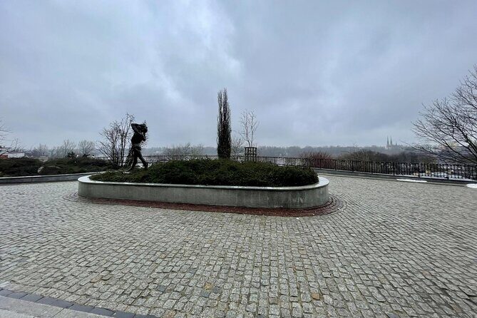 Warsaw's Old Town A Self-Guided Audio Tour - Jan Kiliński: resistance you can point to