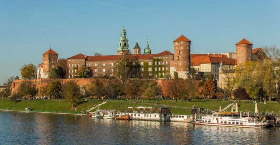 Wawel Castle, Cathedral, & Rynek Underground Tour with Lunch - Price and value: what you’re really paying for at $109