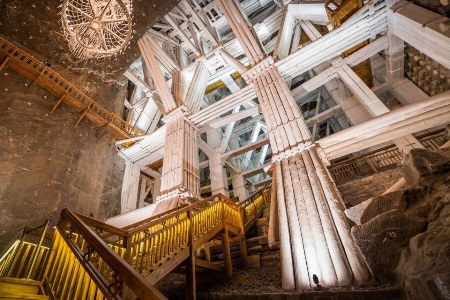 Wieliczka Salt Mine: Fast-Track Ticket and Guided Tour - Going 135 meters down: the descent is part of the show