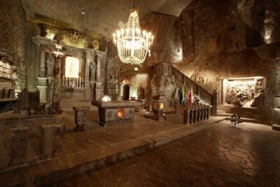 Wieliczka Salt Mine guided tour from Krakow - The underground guided route: what 2 hours 20 minutes really means