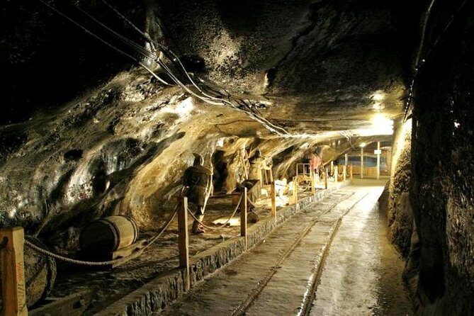 Wieliczka Salt Mine Guided tour from Krakow with a private car - Entering Wieliczka: 64 meters down on stairs, then the underground world opens