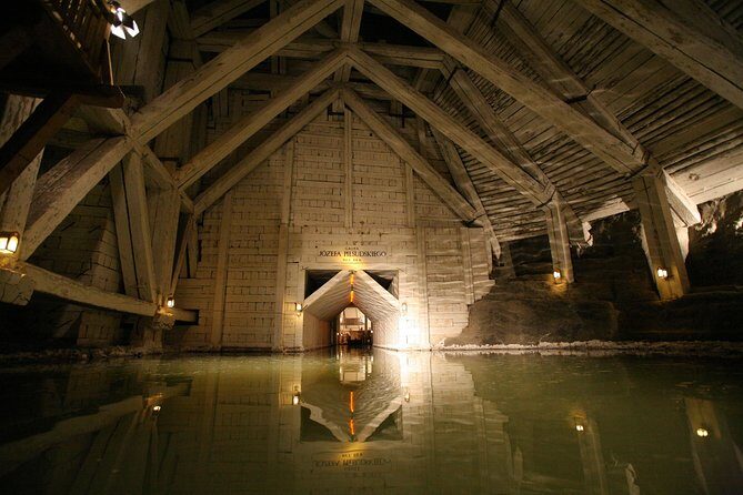 Wieliczka Salt Mine Guided Tour from Krakow with pick-up from Selected Hotels - Saint Kinga’s Chapel: the photo rules you should know