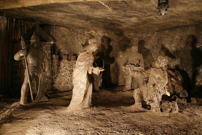 Wieliczka Salt Mine Guided Tour from Krakow with pick-up from Selected Hotels - Your guide in English: why the group size helps
