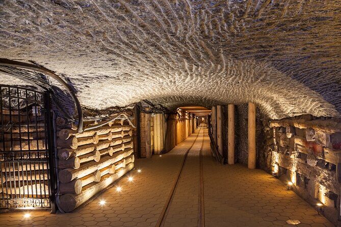 Wieliczka Salt Mines Tour - How the Timing Works: About 4 Hours Total, 3 Hours Underground