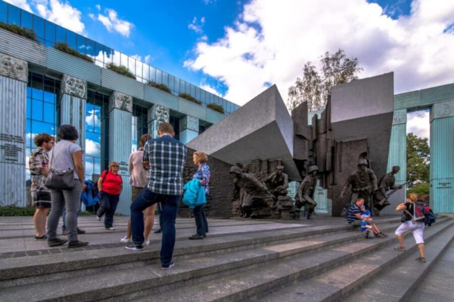 World War 2 in Warsaw walking tour in English - Former Nazi German District and Adolf Hitler Square