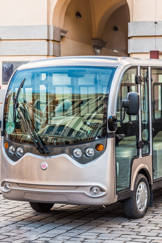Wroclaw: 1-Hour Sightseeing Tour by Electric Car - Churches, Old Stock Exchange, and the Sweet Spot of Quick Storytelling