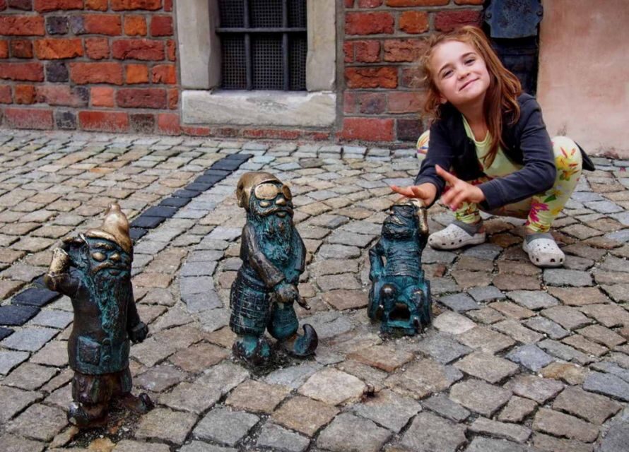 Wrocław: 2-Hour Guided Tour for Children - Wrocław’s gnomes and the city’s story points: a focused 30 minutes