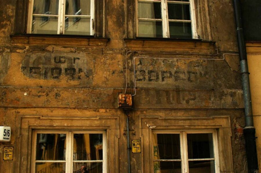 Wroclaw: 2-Hour Mysterious Walking Night Tour - Hotel Monopol: A Place Where Stories Sit Close to Daily Life