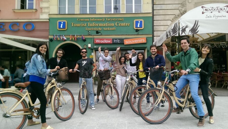 Wroclaw: 3-Hour Bike Tour in English or Polish - Why a 3-hour bike loop fits Wroclaw so well