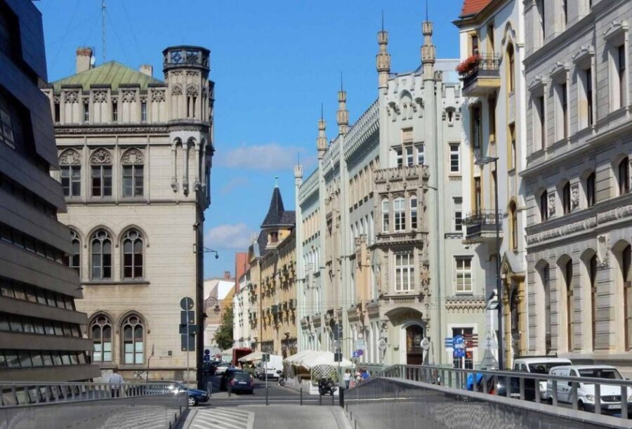 Wrocław: Boat Cruise with licensed guide only for your group - The Oder cruise experience: 50 minutes of comfortable views