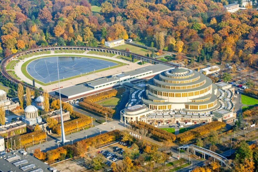 Wrocław Centennial Hall and Surroundings Private Tour UNESCO - Break time at Restauracja Pergola: eat with a view of the place