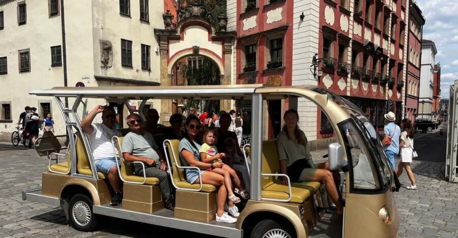 Wroclaw: City Tour Sightseeing By Golf Cart Shared Or Privat - A golf cart tour that makes Wroclaw feel walkable
