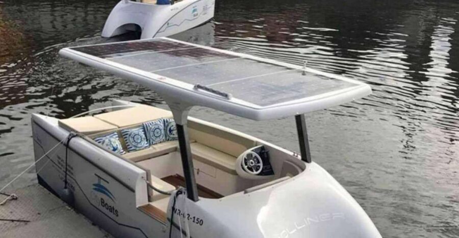 Wroclaw: City Walk and Cruise by Luxury Solar Catamaran - Market Square Guided Time: Old Town Hall, Then You Walk