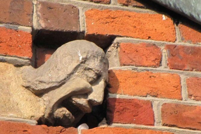 Wroclaw different - secrets of the city, 2 hours. 3-9 people - Rynek of Wrocław: Old Town Hall, pillory, and the Świdnitz Cellar